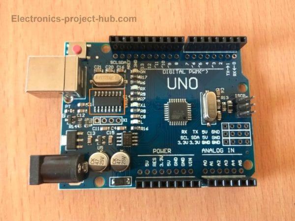Arduino UNO Serial Chip
